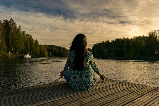 4. Prsty na yoga míčku