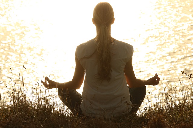 Meditace a relaxace jako bezplatné nástroje pro snižování váhy