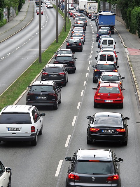 Nejlepších 10 cviků na zalehlé ucho: Ulevte si od nepříjemnosti